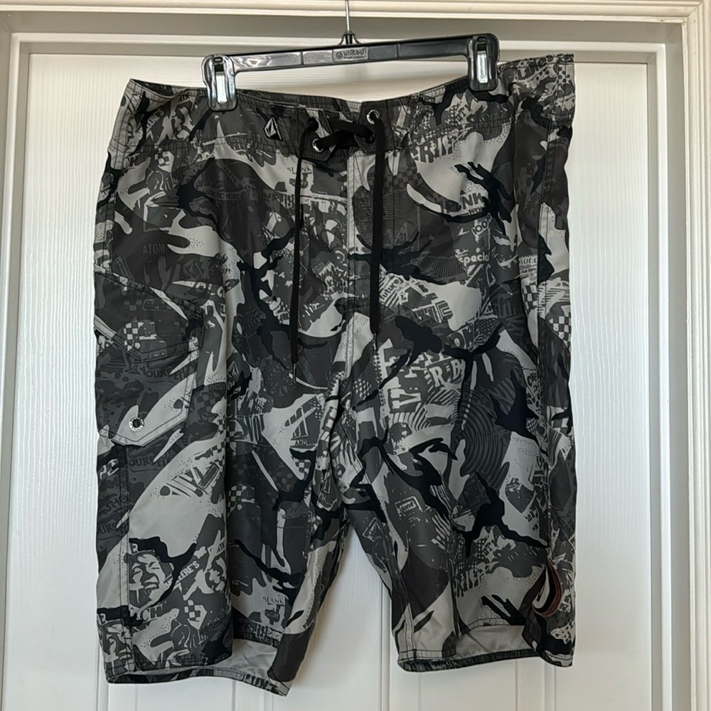 Men’s Volcom Swim Board Shorts